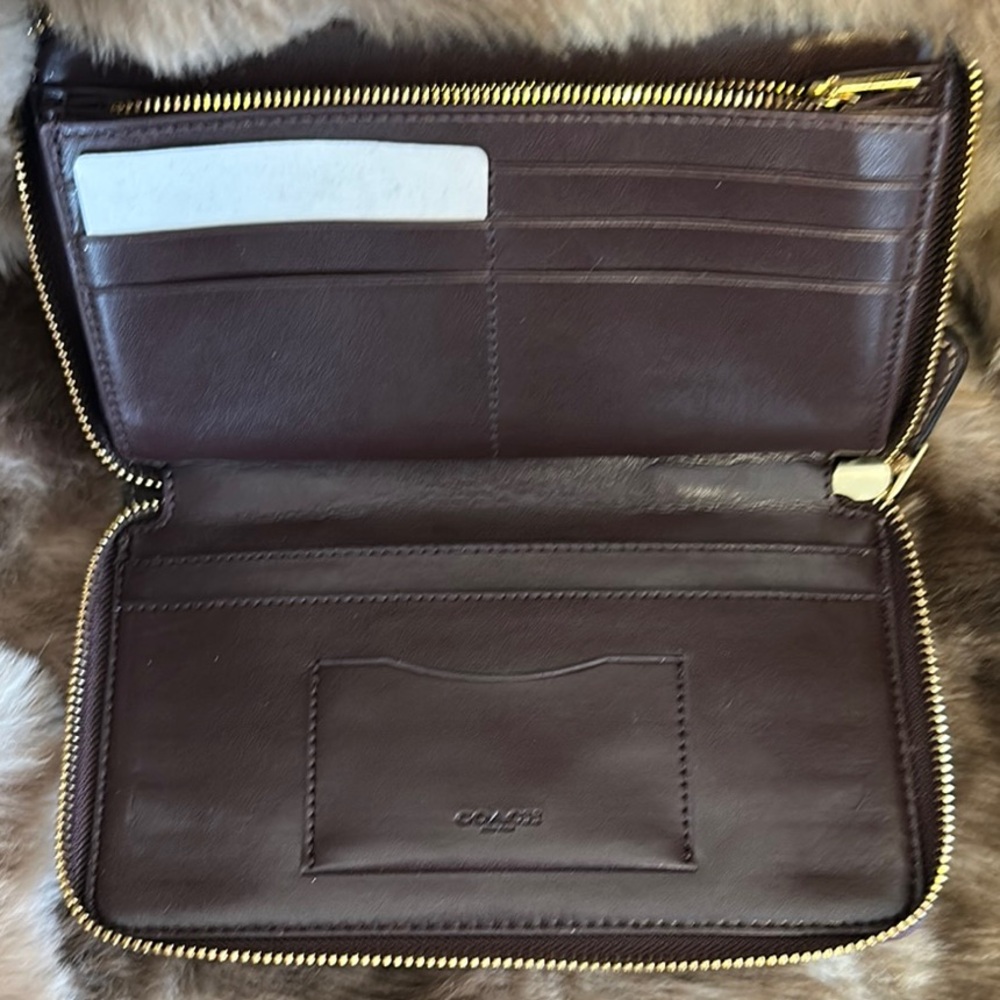 Coach Dark Brown Smooth Leather Zip-Around Wallet EUC - Picture 3 of 4